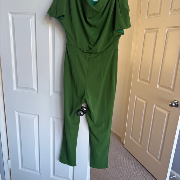 Pants - Elegant Green Jumpsuit